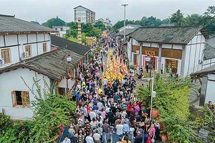 东契奇：球队化学反应很棒 但打快船的每场比赛都会很艰难